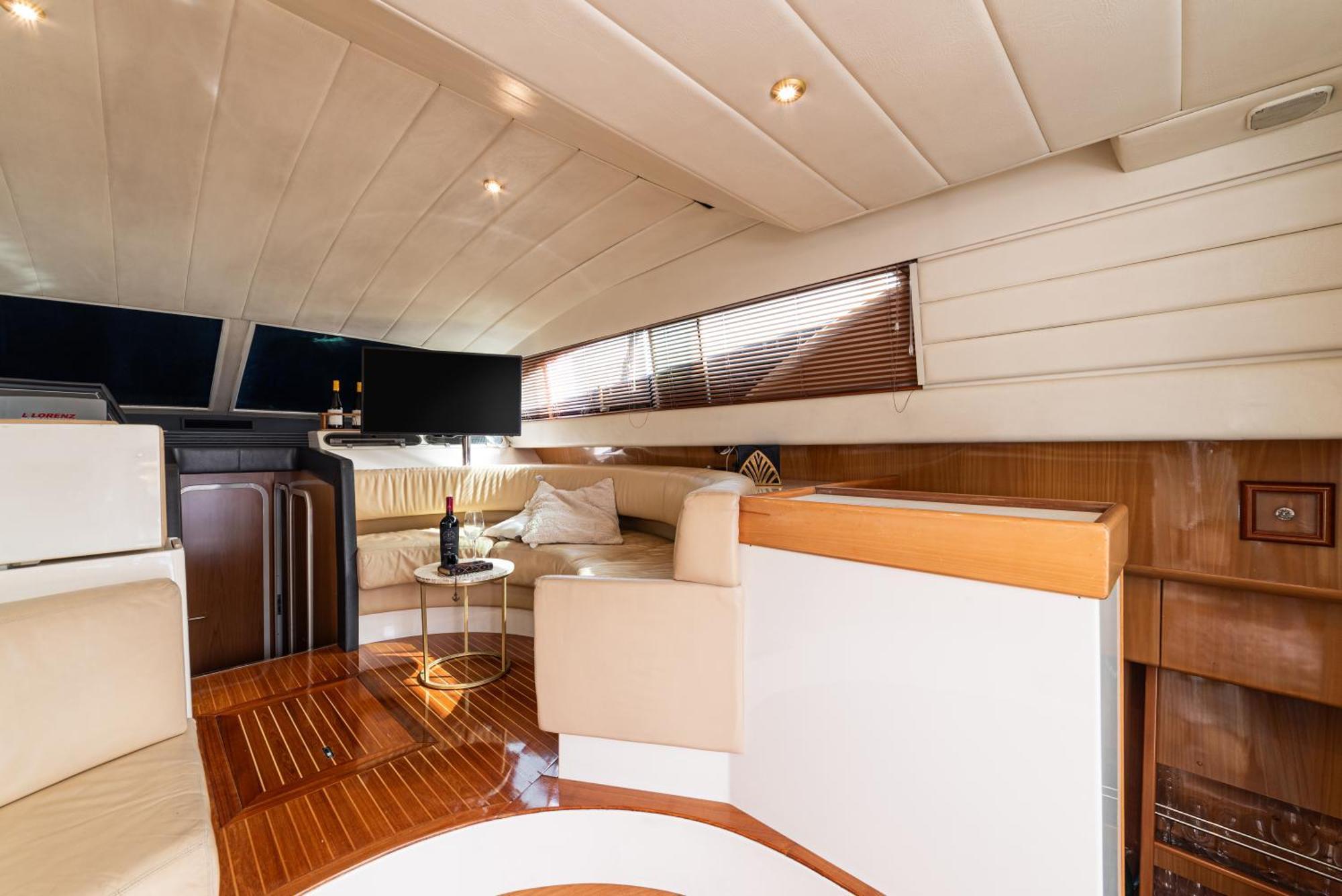 "Ultima" Love Boat Bari Exterior foto