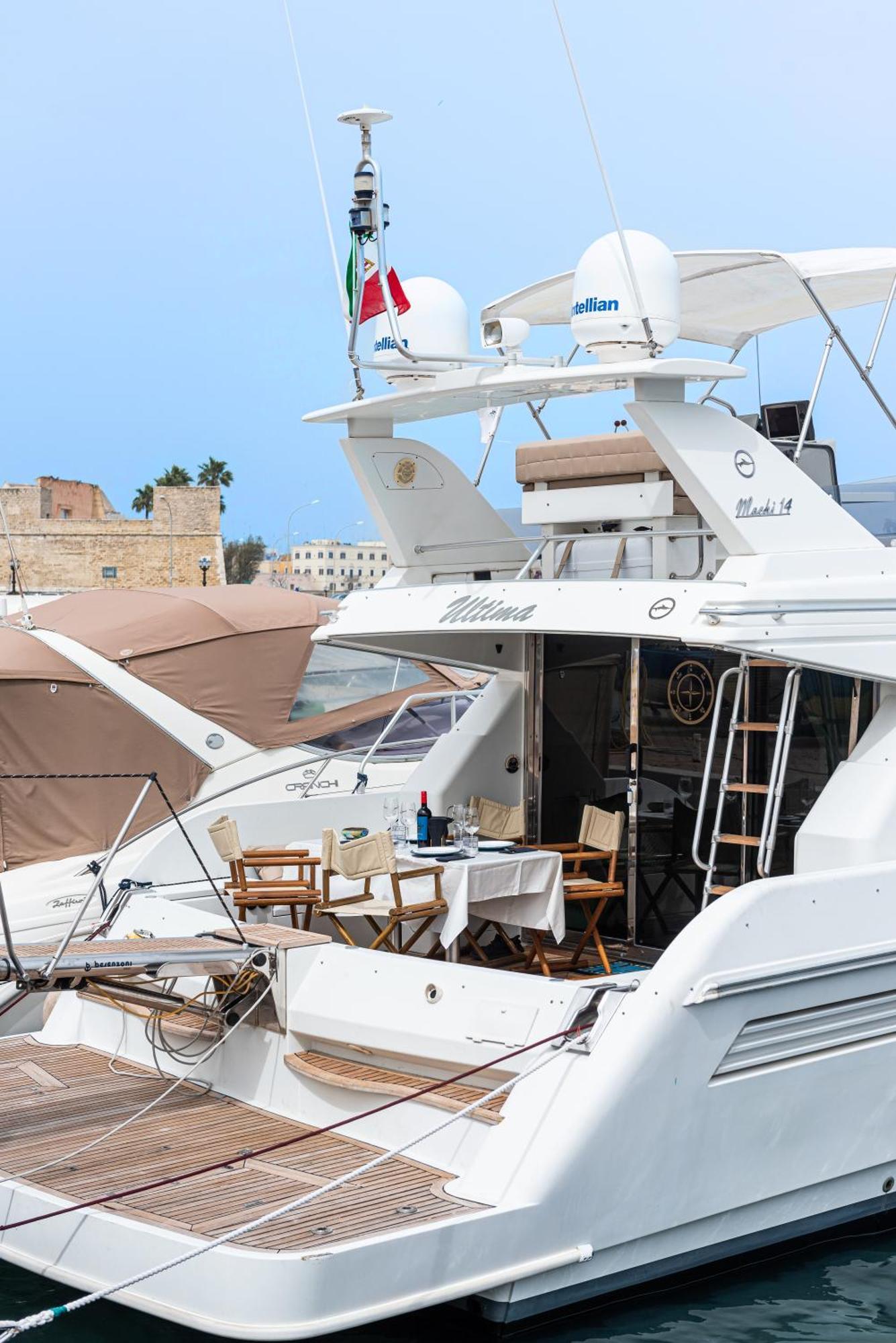 "Ultima" Love Boat Bari Exterior foto