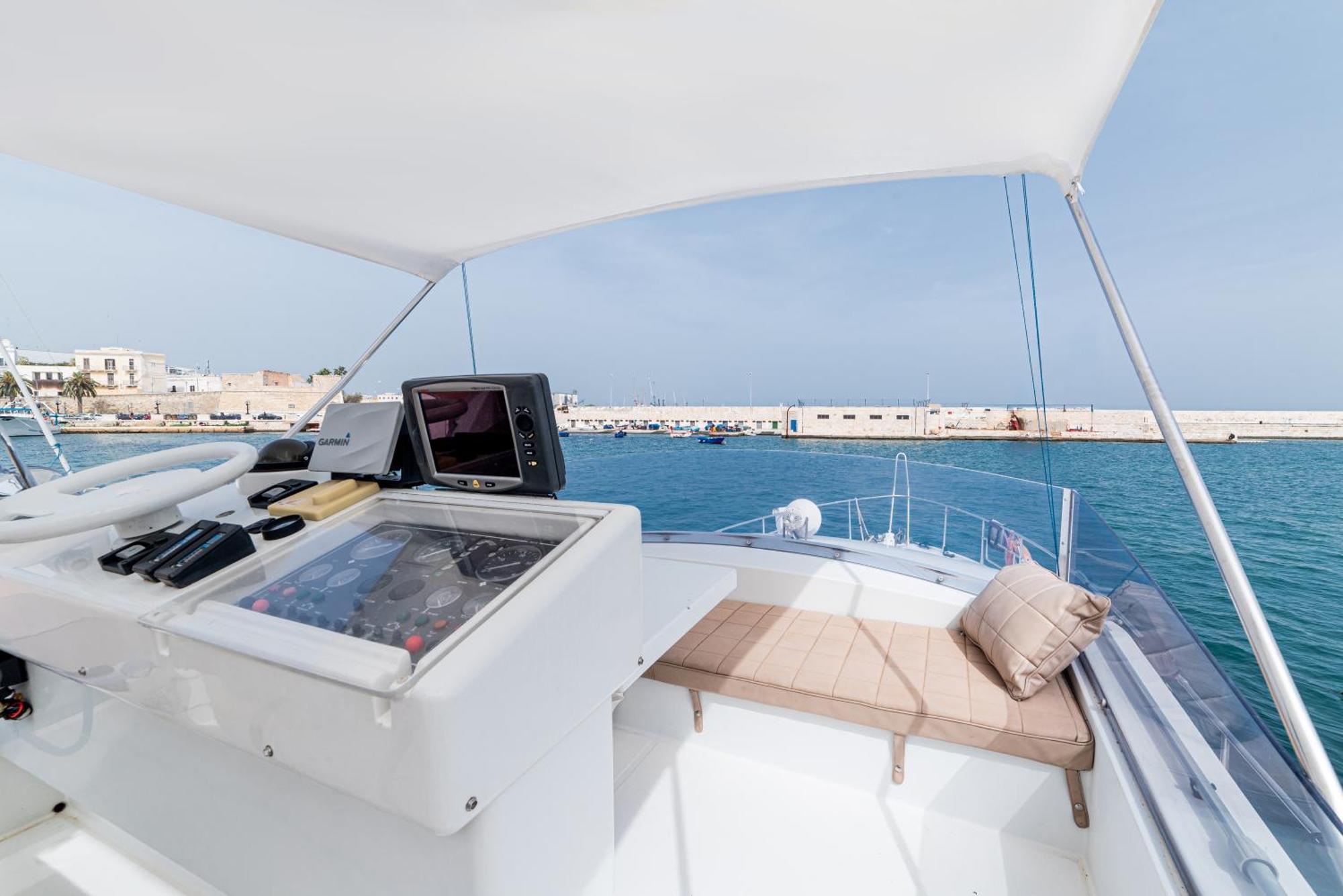 "Ultima" Love Boat Bari Exterior foto